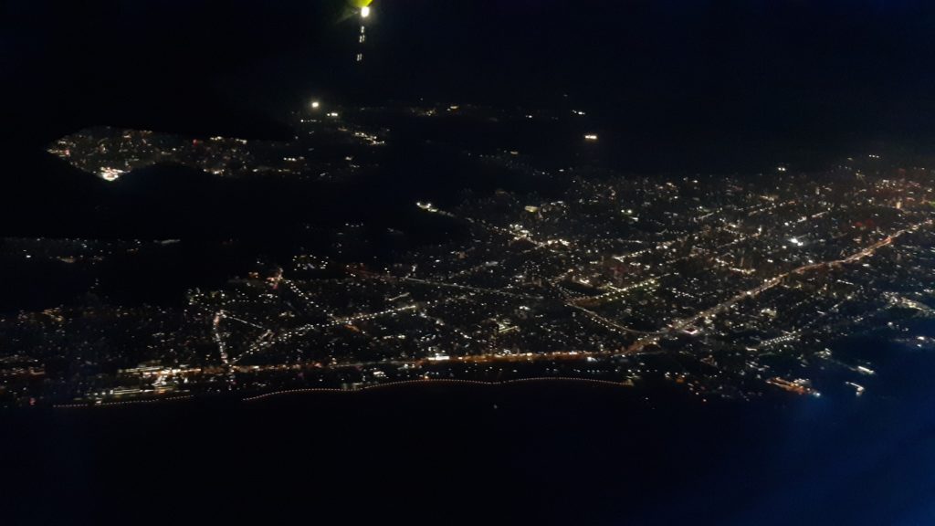 夜の飛行機からの写真