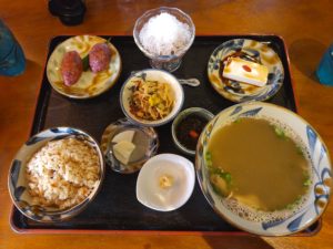 沖縄料理 御殿の定食