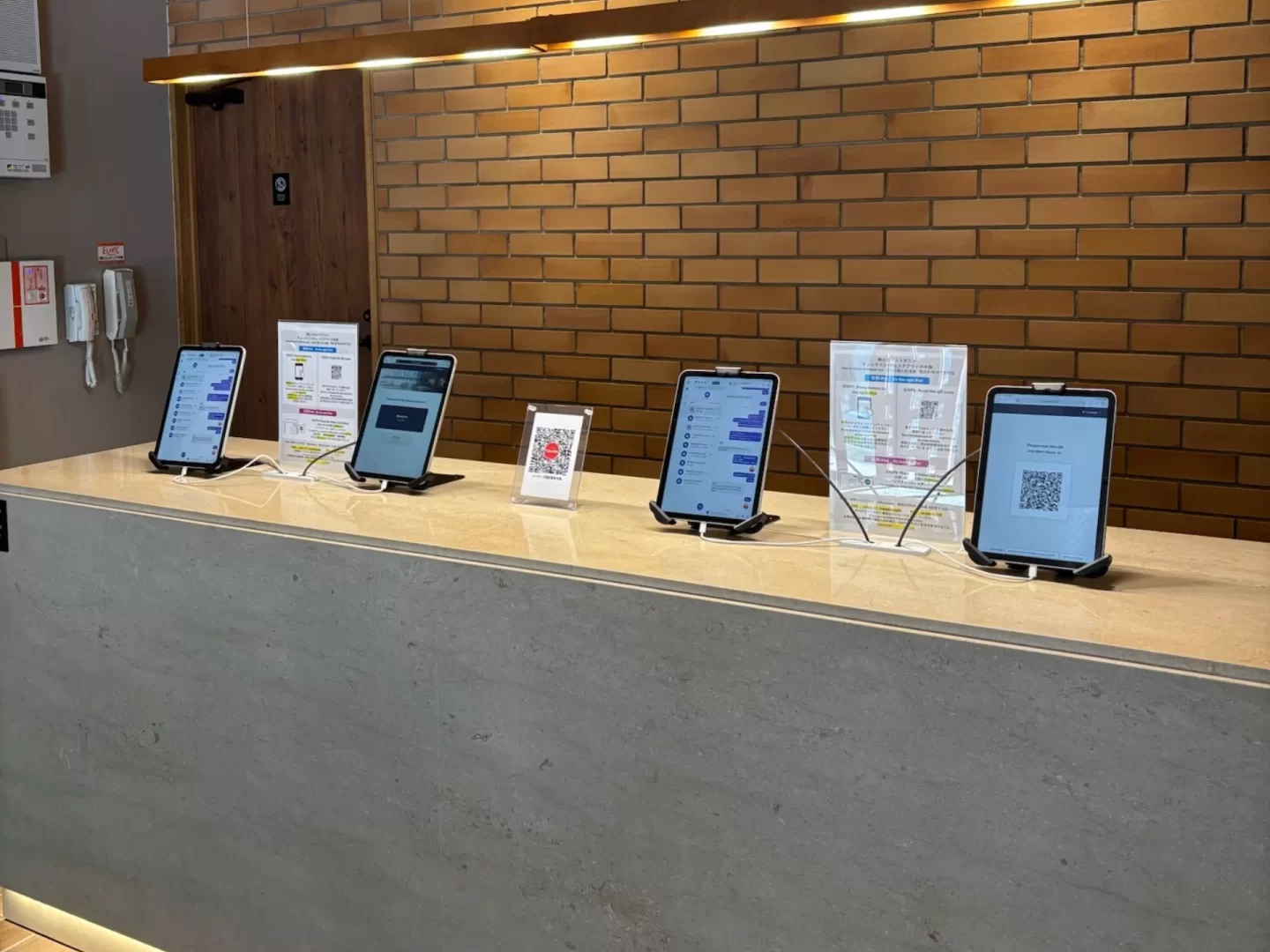 レイサー沖縄那覇美栄橋のチェックインカウンター